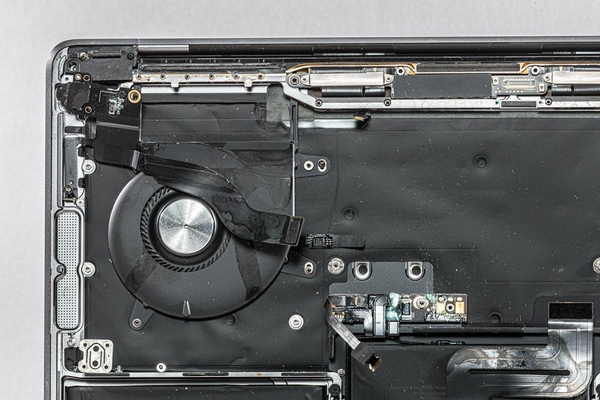 MacBook 12 A1534 Datenrettung - Wasserschaden und Logicboard-Reparatur