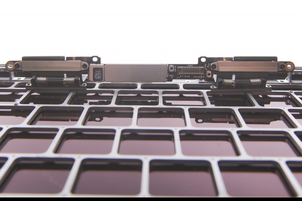 MacBook Flexgate Reparatur in Hamburg