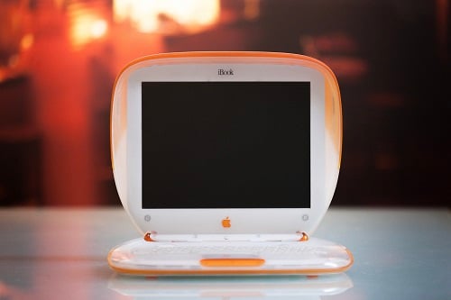 Legacy Mac Reparatur - Apple iBook G3-300