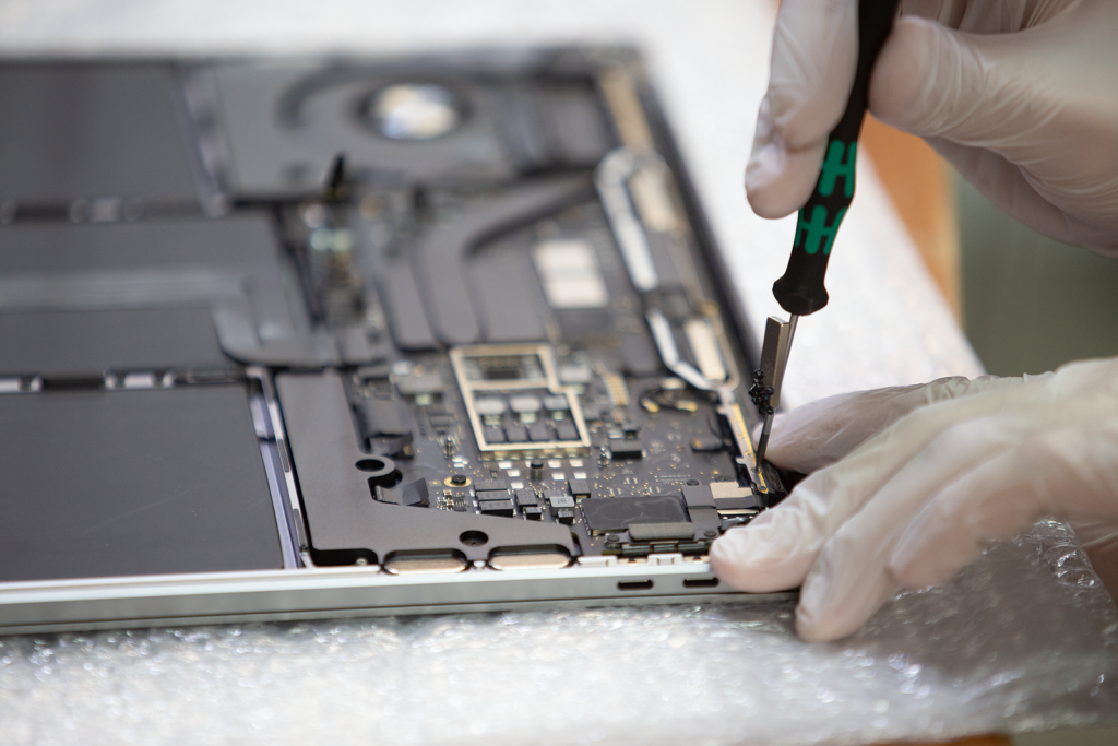 MacBook Hardware-Reparatur