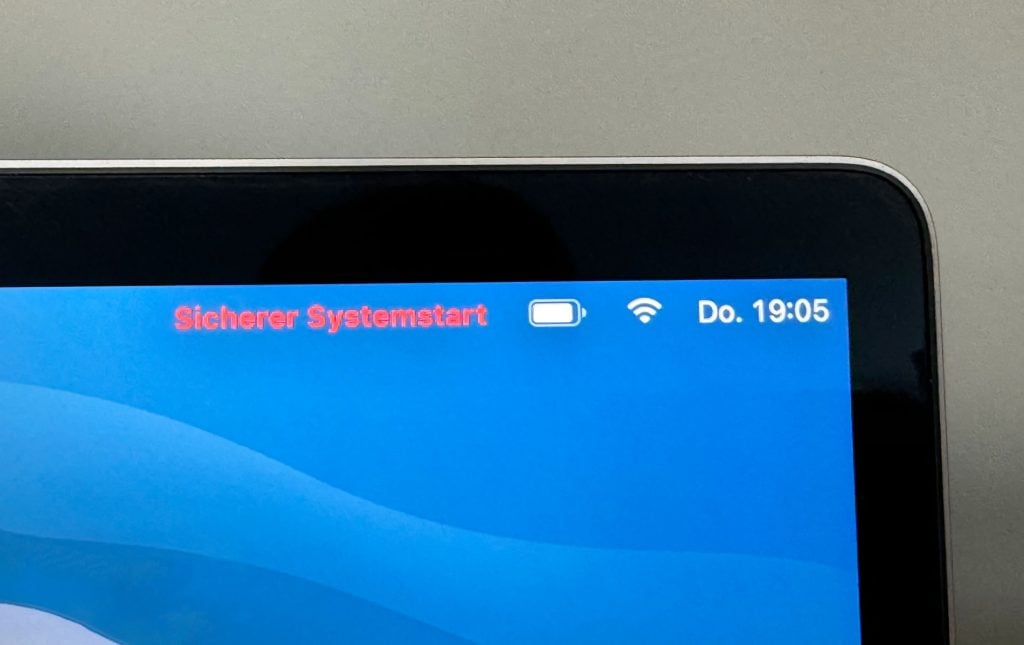 Sicherer Systemstart am MacBook Display